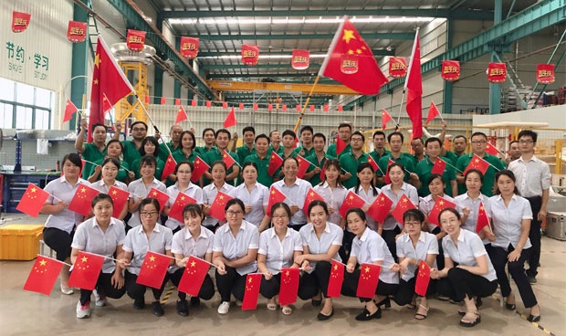 國(guó)電西高十五周年慶，感恩有你們一起同行！